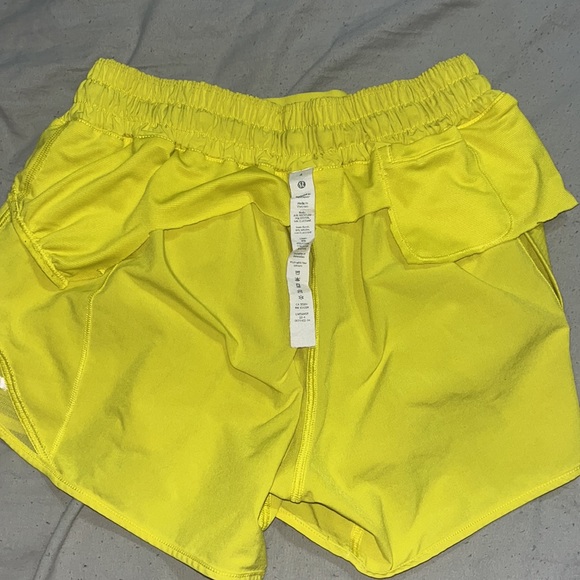 Lululemon shorts - Picture 5 of 6